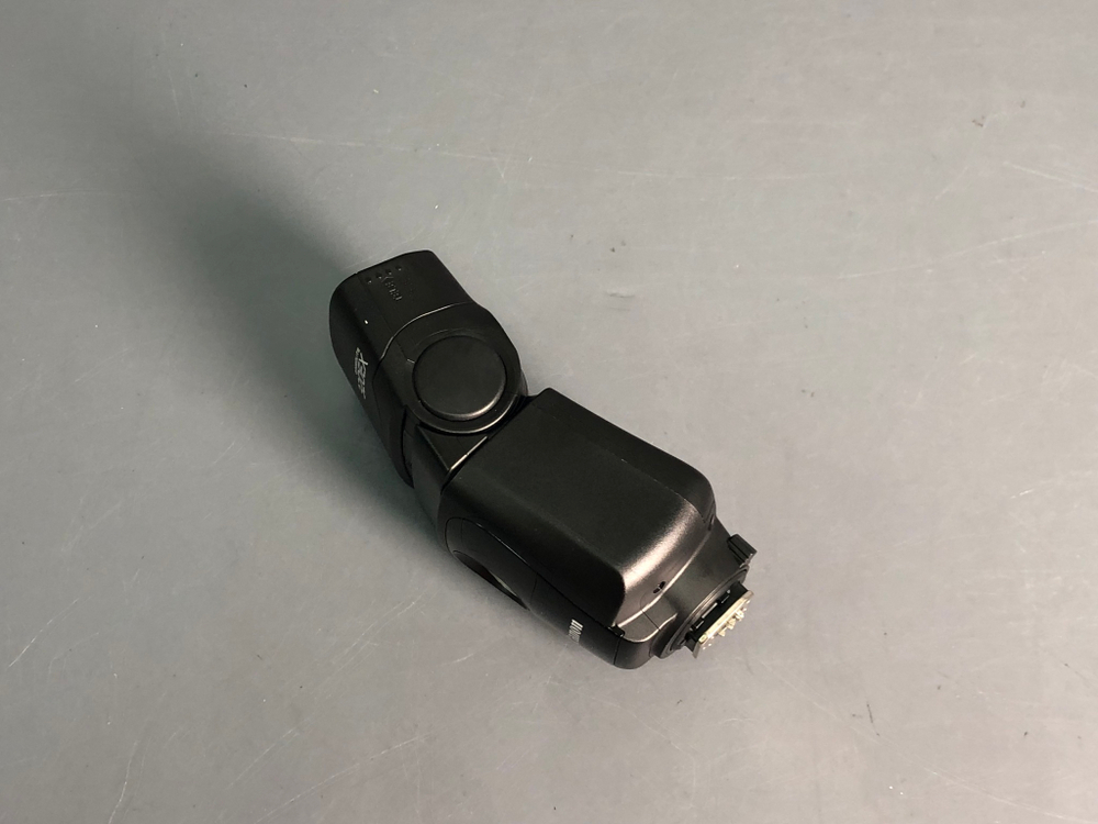 Canon Speedlite 320EX