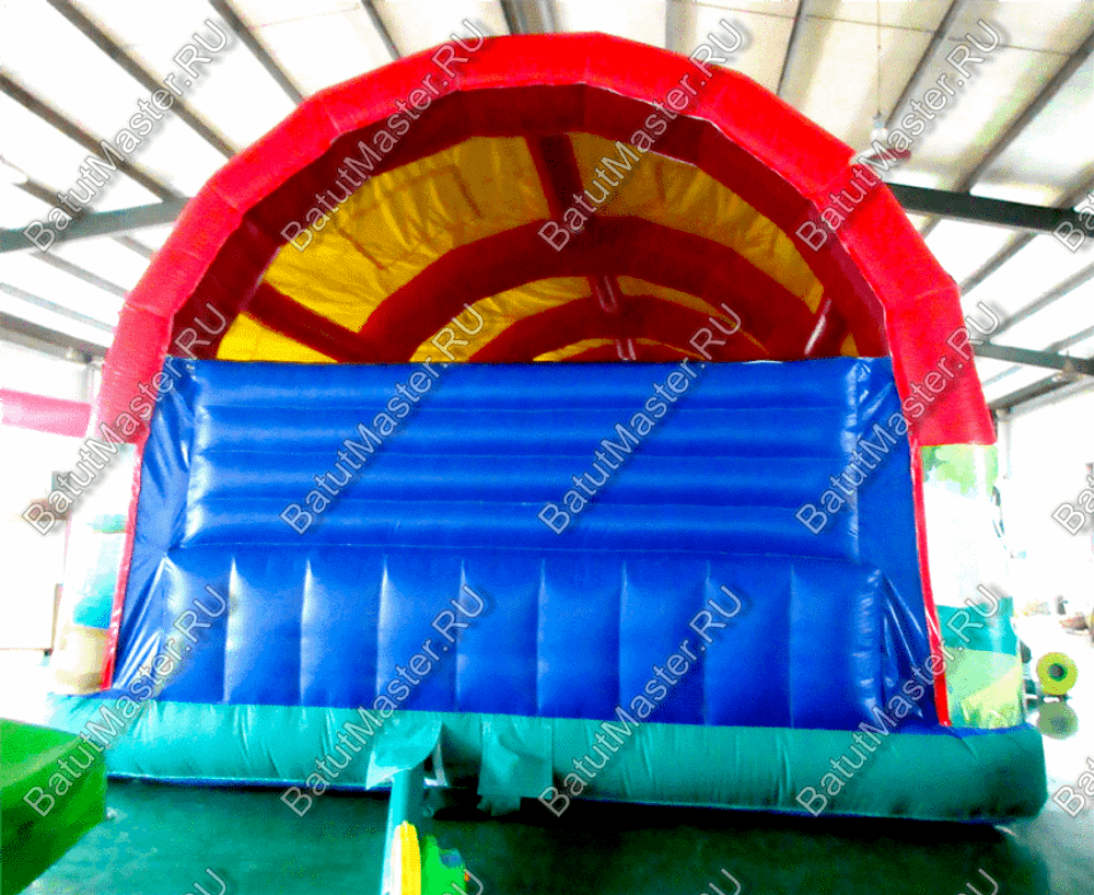 Коммерческий надувной батут "Зверята с крышей" 10*6*6 м