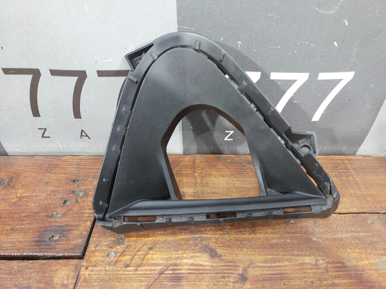 Накладка ПТФ передняя правая Hyundai Solaris 2 (HCR) 20-нв Б/У Оригинал 86522H5500