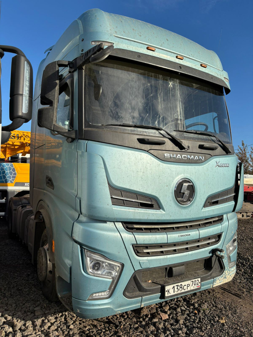 Shacman (Shaanxi) SX* 4x2 Седельный тягач SX4188YY381 (Дизельный, 12,5 л, 473 л.с., МТ)