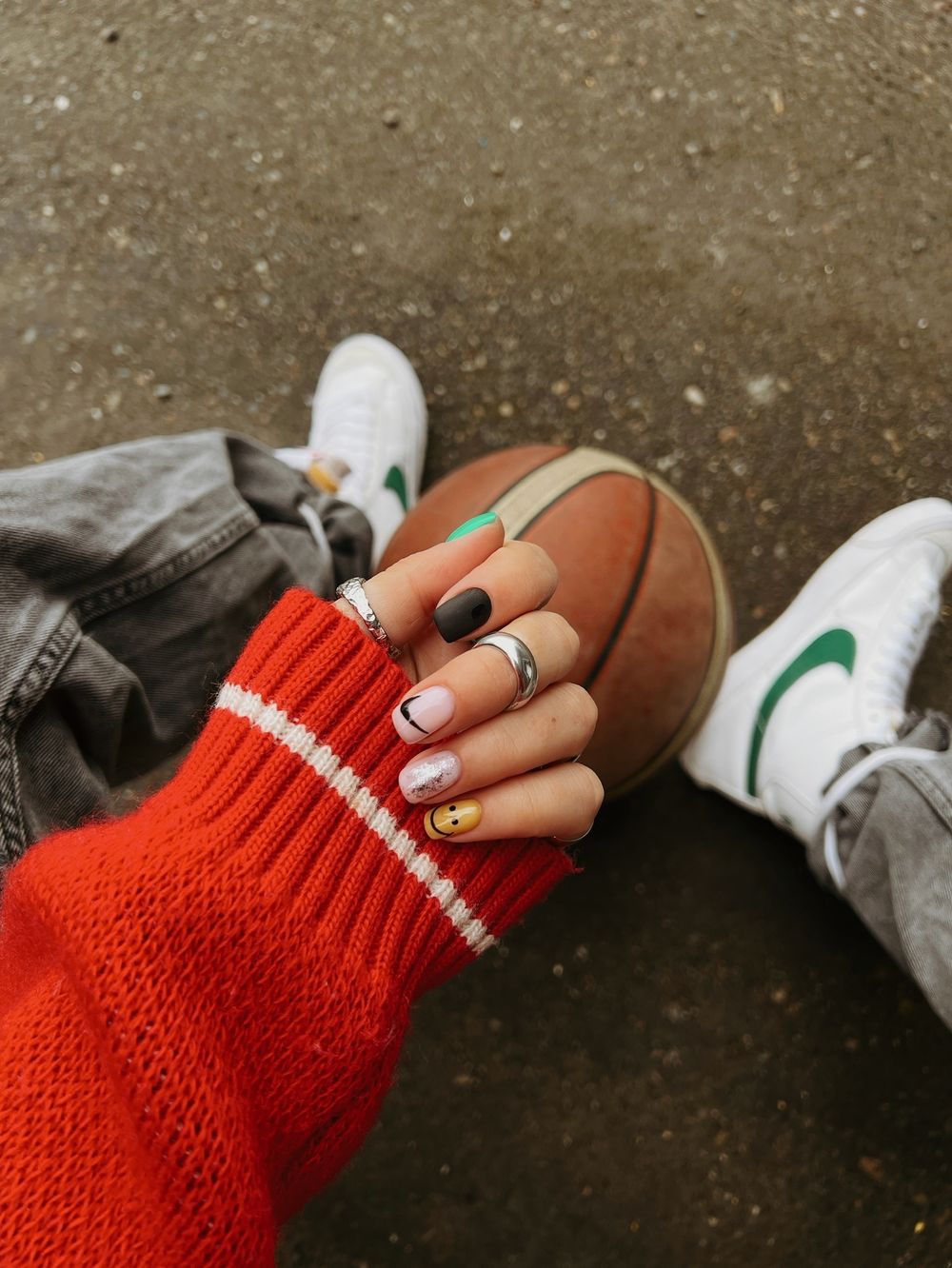 Кольцо на верхнюю фалангу, как бублик