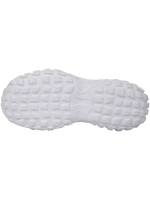 Легкие летние кроссовки.