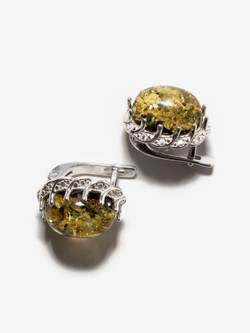 Серьги из серебра 925 с цельным зеленым янтарем