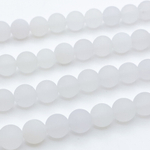 Халцедон матовый, диаметр 8,2-8,3 мм, цена за 22-23 шт (1/2 нити)