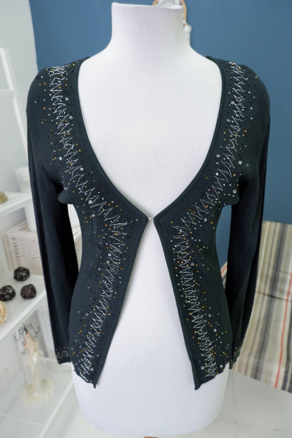 Кардиган с бусинами 42-44 размер