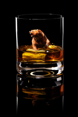 Подарочный набор. Бокалы для виски "Два друга" в футляре из ореха. Новая коллекция.