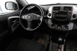 Toyota RAV4, 2011 год