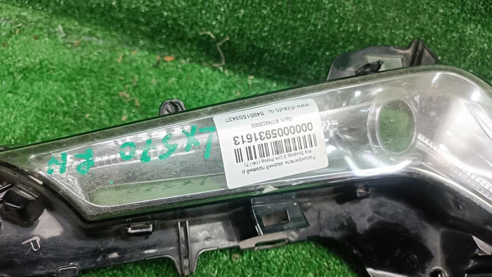 Стекло ПТФ правое Lexus LX 3 (2015-2023)