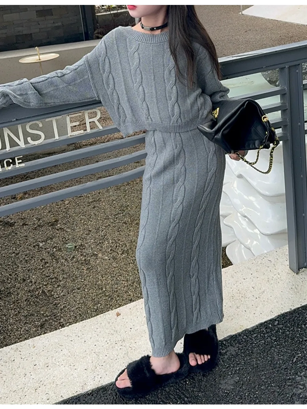 Костюм вязаный