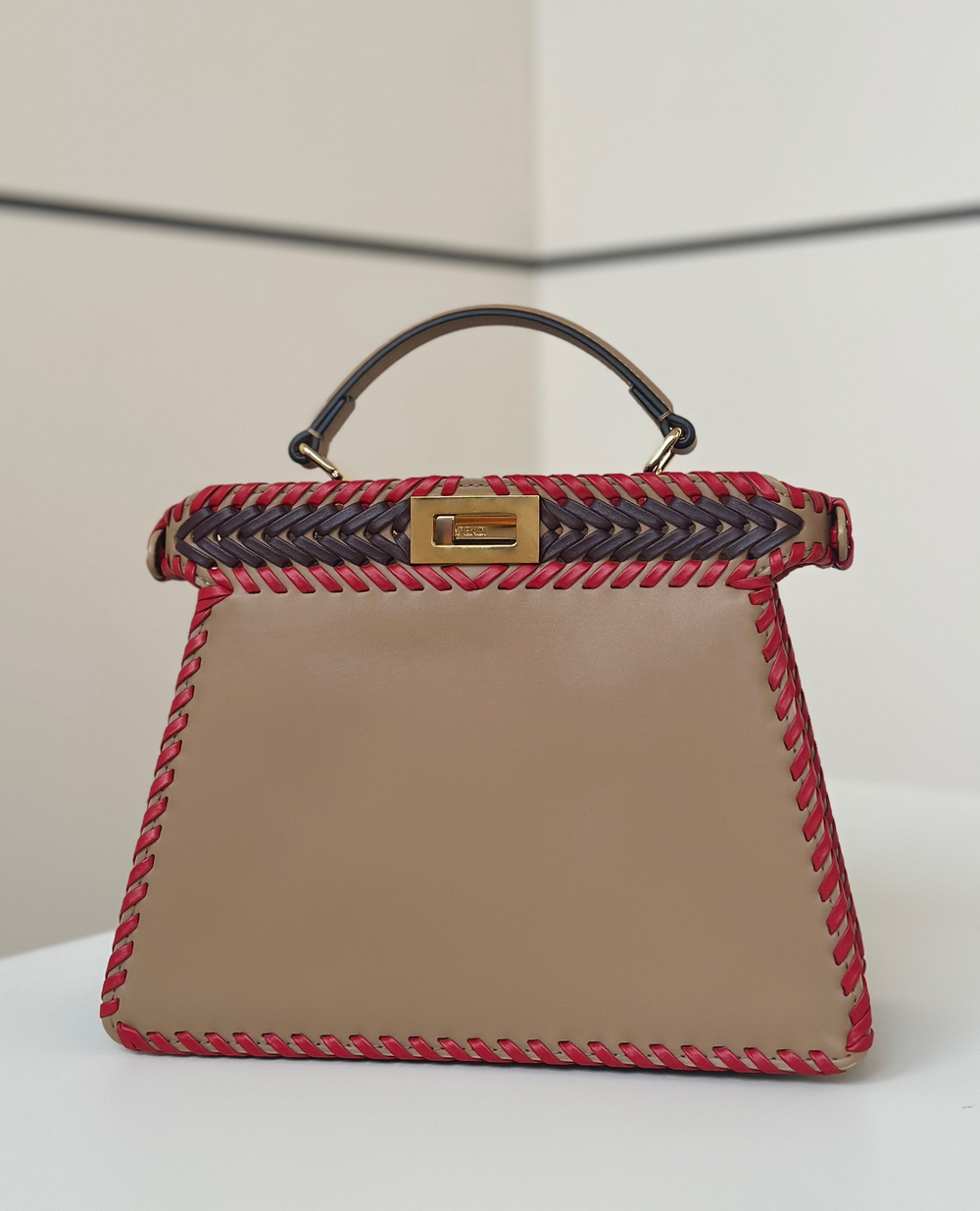 Fendi Peekaboo ISeeU Small 27 cm