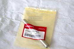 24321-KYJ-900. Вал (ось) вилок переключения Honda CRF250L, CBR250/300.