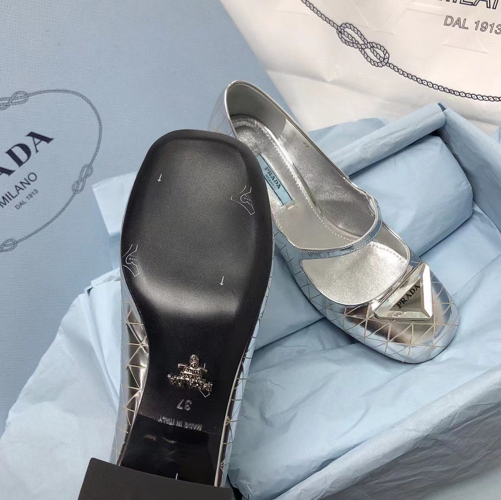 Туфли Prada