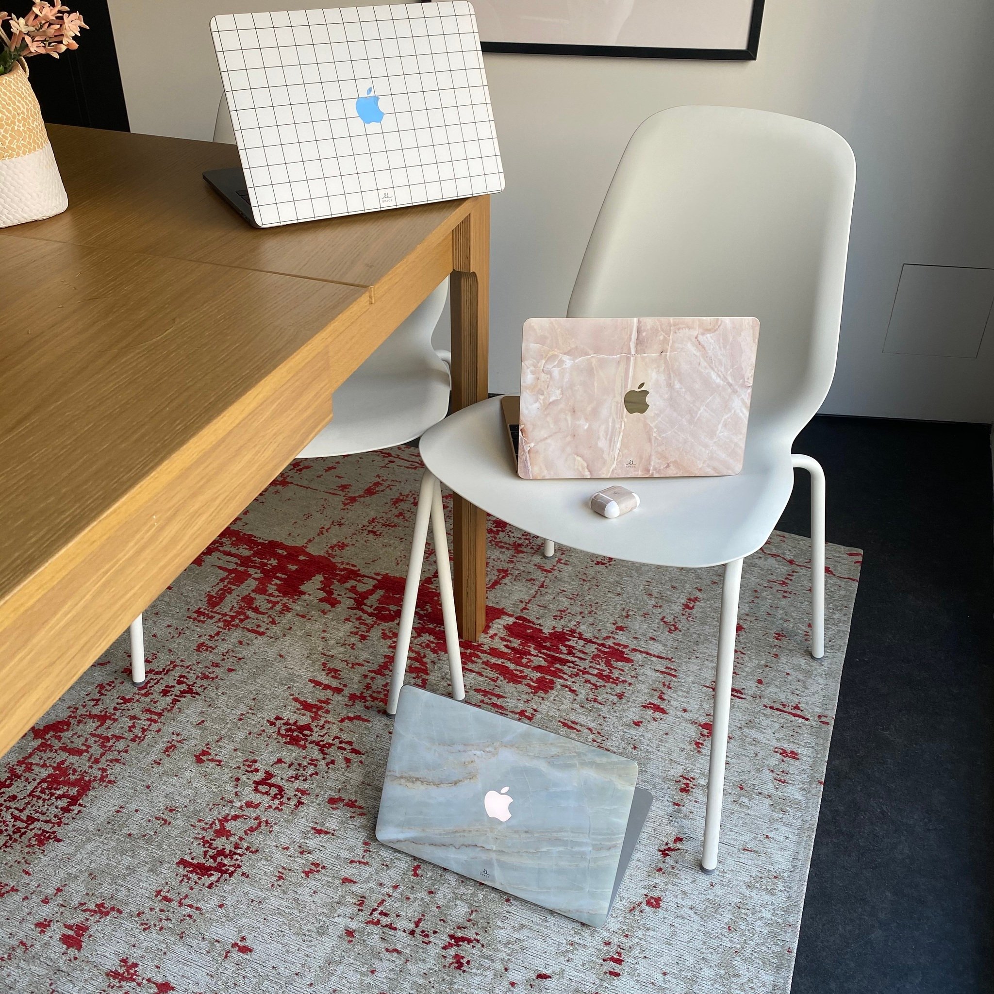 Виниловая наклейка X-RAY для MacBook