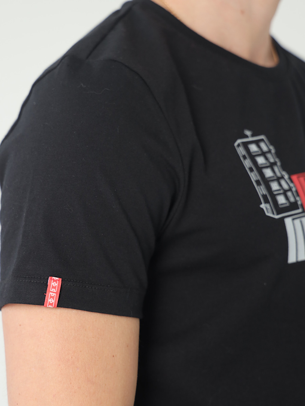 Футболка здания кремль Город Горький черная