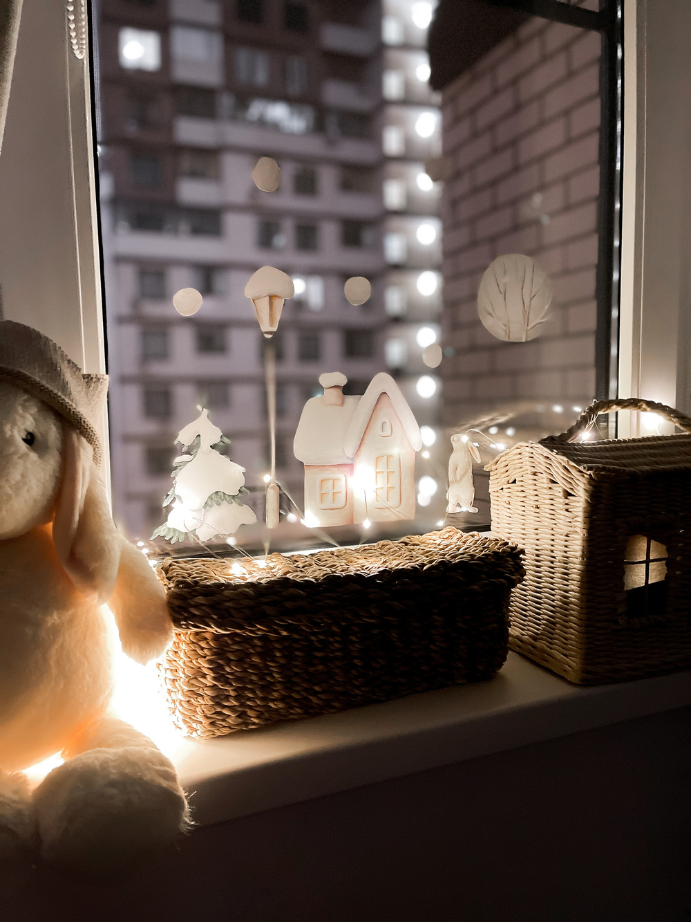 Стикеры для окон, мебели и стен ДОМИКИ В СНЕГУ