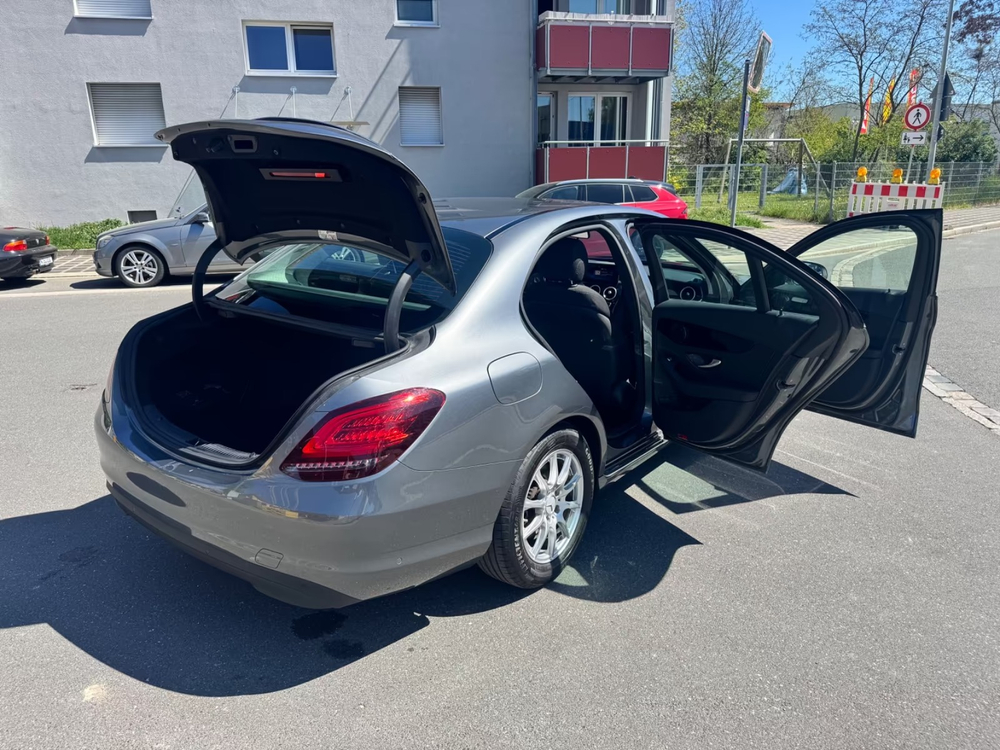 Mercedes-Benz C 180