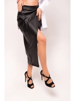 Юбка кожаная с разрезом