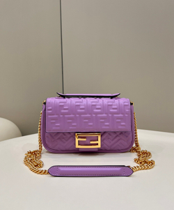 Fendi Baguette Chain Bag 24 cm