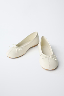 ZARA КОЖАНЫЕ БАЛЕТКИ, БЕЛЫЙ