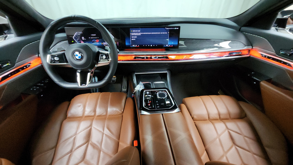 BMW 7 серии (G70) 740i sDrive M Sport