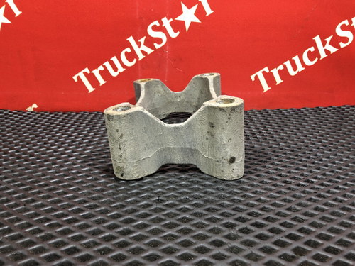 Кронштейн топливного бака