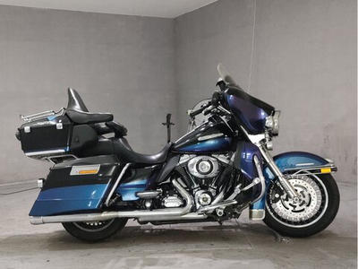 Harley-Davidson Electra Glide FLHTK1690 050610