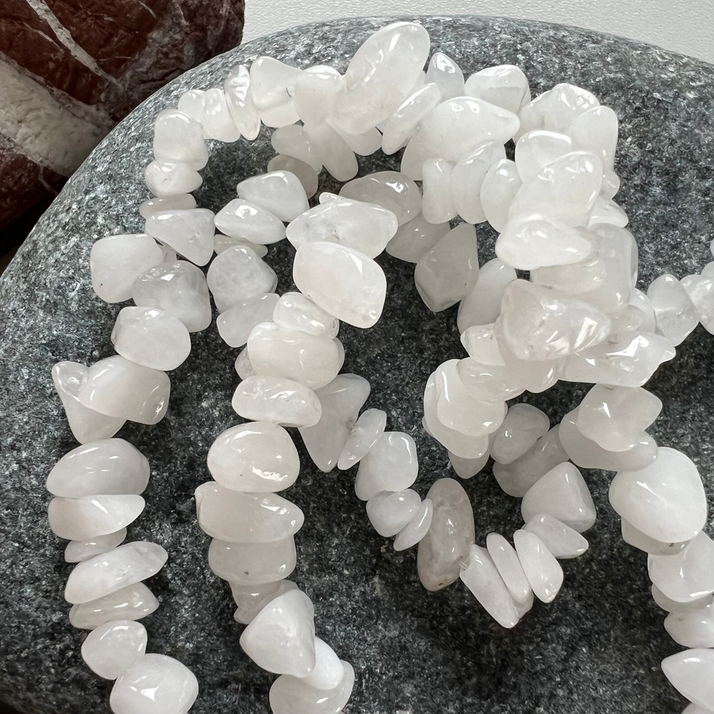 Нефрит. Камни для изделий на заказ. Цена зависит от вида заказанного изделия