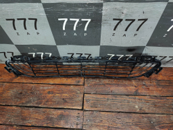 Решетка переднего бампера Mercedes C (W205) 14-18 Б/У Оригинал A2058852023