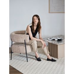 Кресло HugMe, букле, миндальное молоко