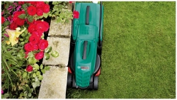 Газонокосилка Bosch Rotak 32