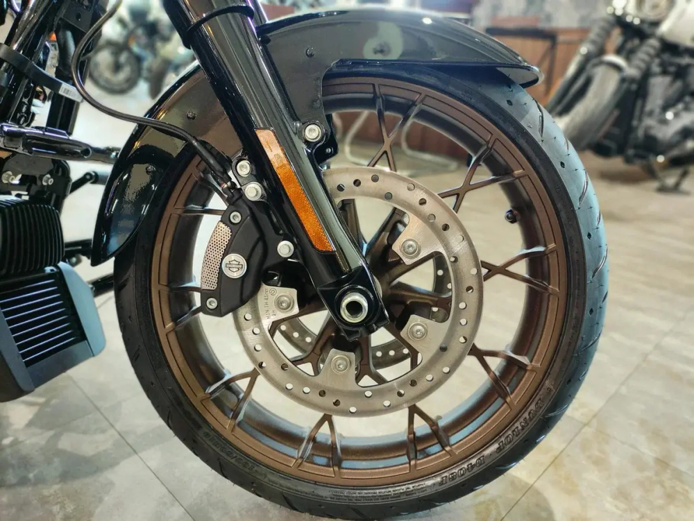 Harley-Davidson STREET GLIDE ST Black