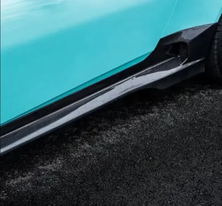 Карбоновые боковые юбки для ASTON MARTIN DB11 2016+ Астон Мартин Аэродинамический обвес