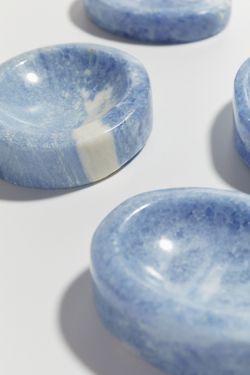 Тарелочка из голубого кальцита