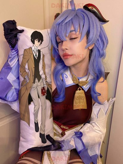 Мини дакимакура Дазай Осаму из Великий из бродячих псов арт. M0392, 60х20 см