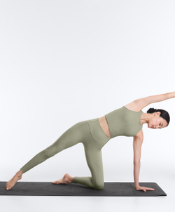 OYSHO Леггинсы Comfortlux с высокой посадкой в рубчик длиной до щиколоток, бледно-зеленый