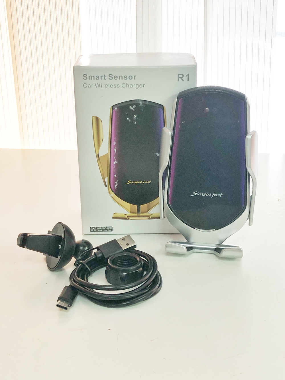 Беспроводная зарядка в автомобиль (smart sensor) R2