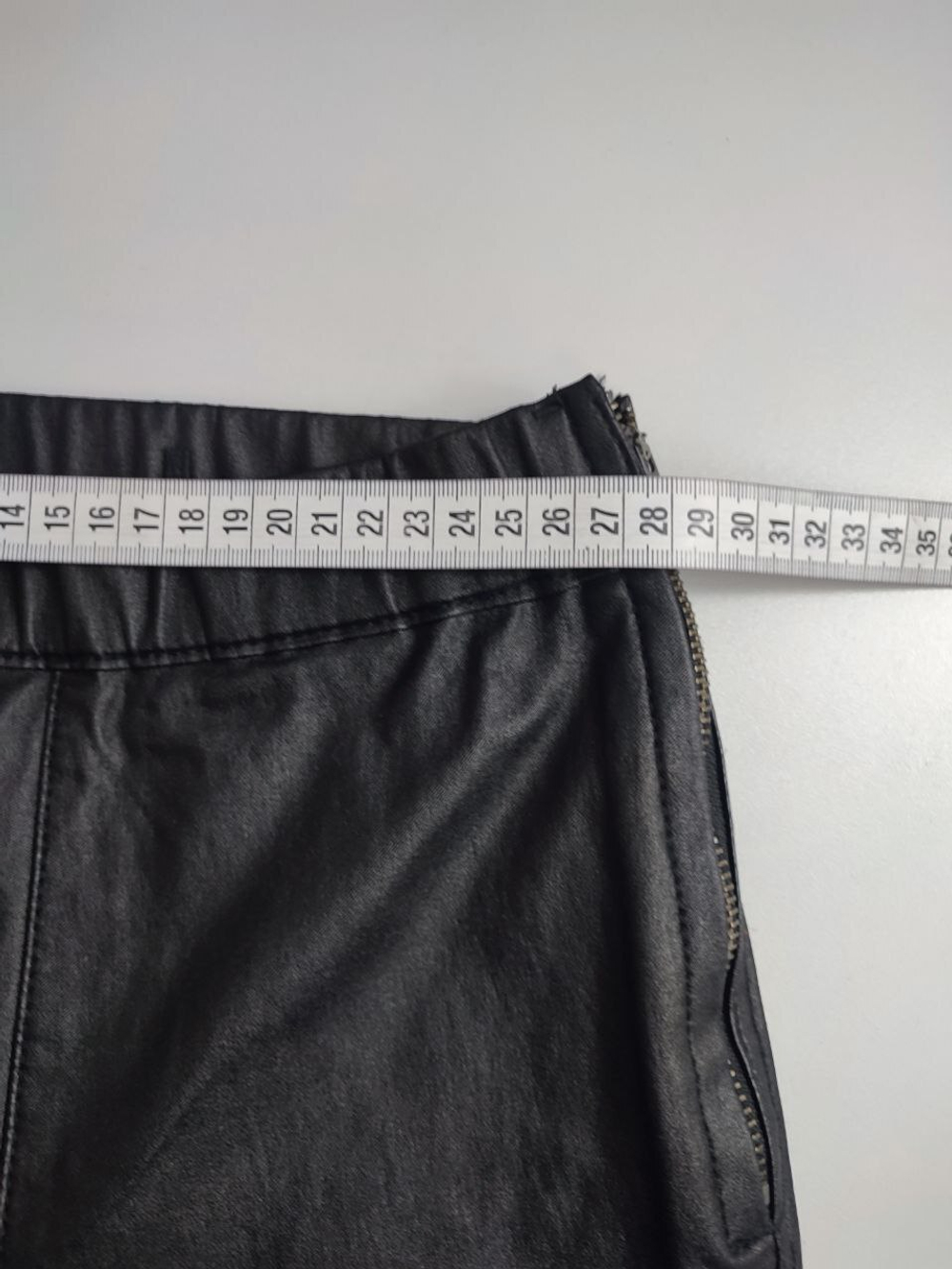 Штаны Stradivarius под "кожу" 40 размер