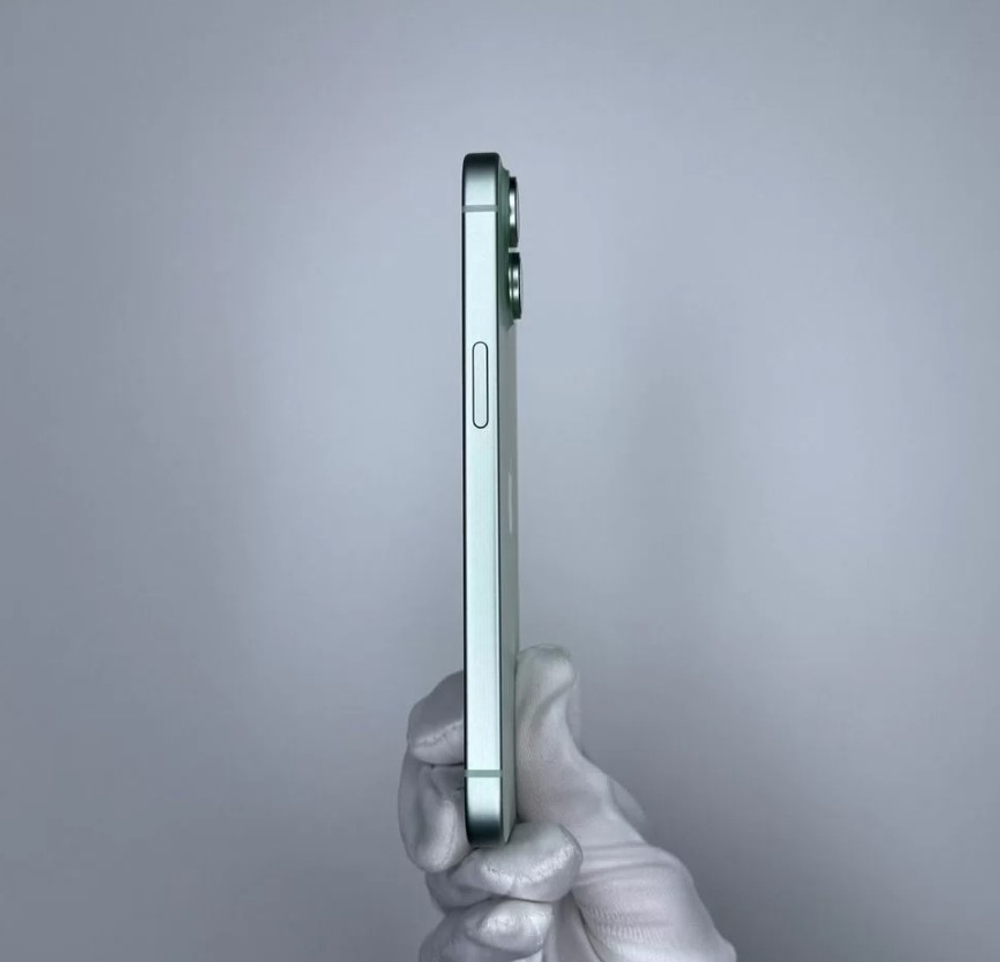 iPhone 15, 256 ГБ б/у