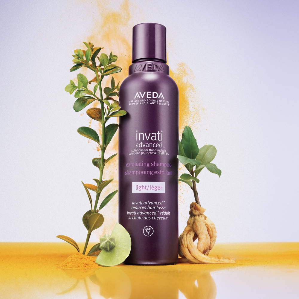 Aveda Invati Advanced Exfoliating Light Shampoo - нежный очищающий шампунь с эффектом пилинга /   50  ml  / GTIN 018084022870
