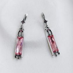 "Неф" серьги в серебряном покрытии из коллекции "Готика" от Jenavi  с английским замком