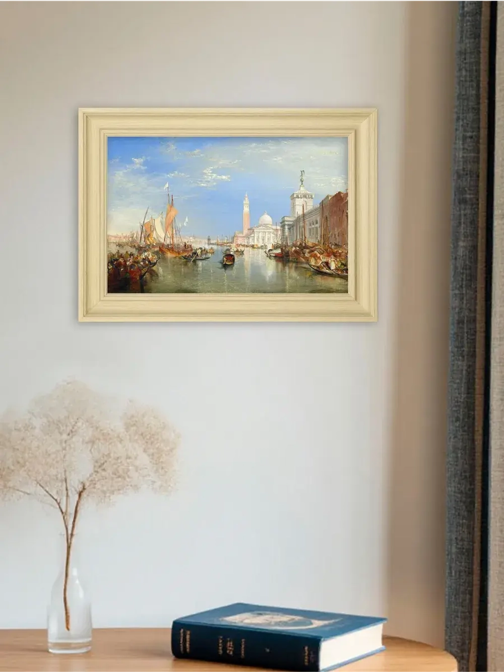 Картина настенная интерьерная в раме