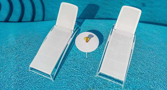 Шезлонг Atlantico белый