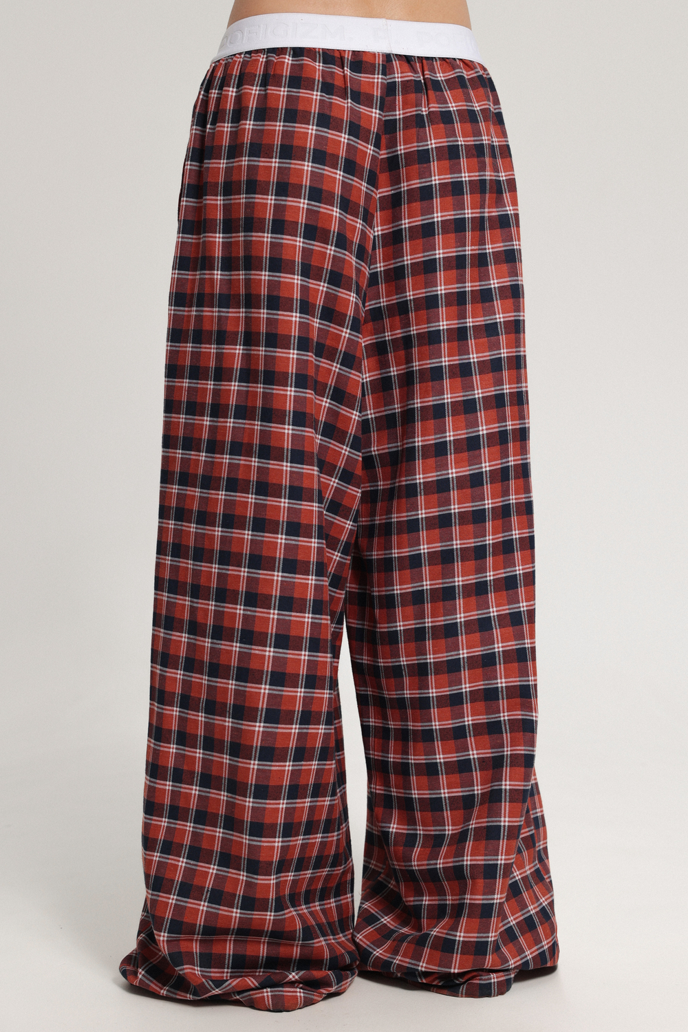 Брюки в клетку