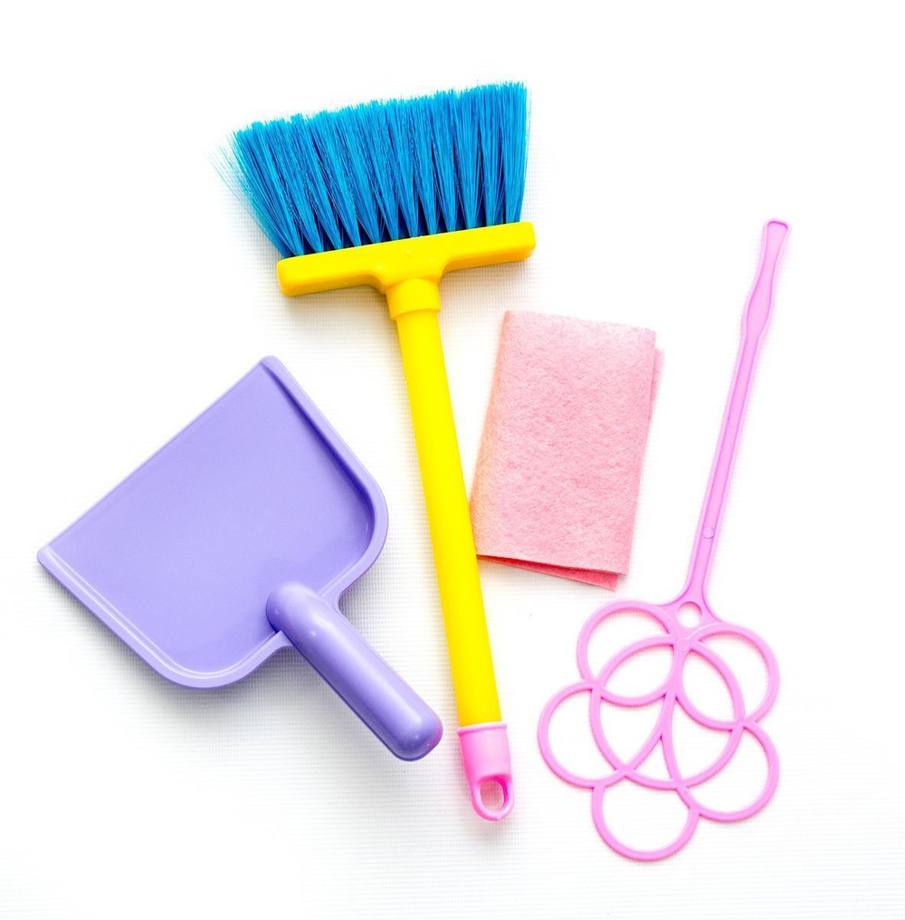 Игровой набор Золушка №1 (Щетка, совок, выбивалка, салфетка) (Совтехстром)