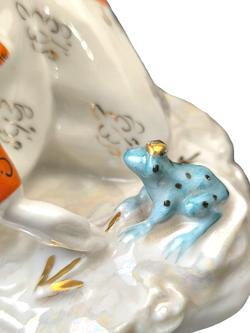 Фарфоровая статуэтка "Иванушка и царевна-лягушка" Гжель