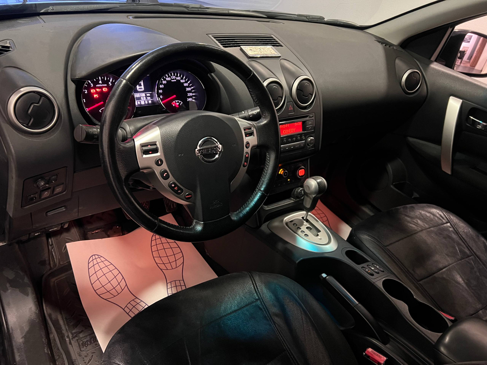 Nissan Qashqai, 2010 год