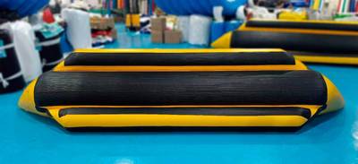 Банан, мест для посадки: 4, усиление дна "Ультра"