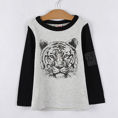 Лонгслив детский с контрастными рукавами и принтом тигра