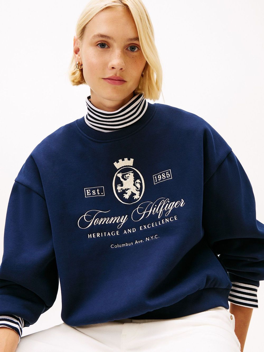 Свитшот Tommy Hilfiger Embroidered Script Crest Logo Sweatshirt Dark Blue