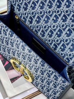 Christian Dior 30 Montaigne Bag